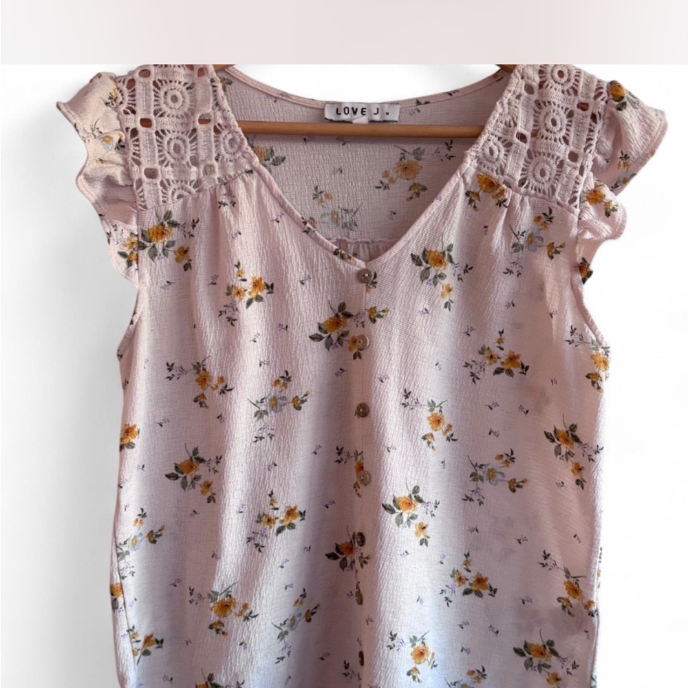 Pink Floral‎ Lace Romantic Blouse Size M